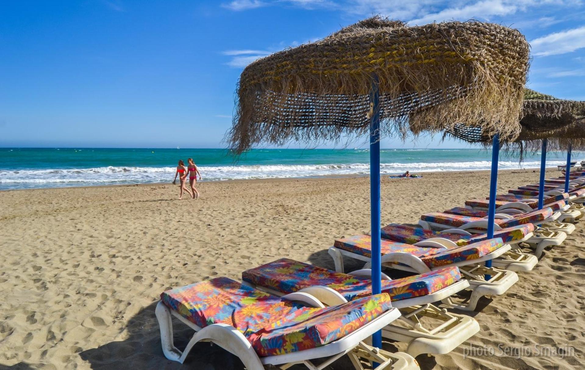 714 Iris Apartamento - Vista Al Mar - Cerca De Tren, Restaurantes, Tiendas - Playa A 10 Min Caminando Benalmadena Bagian luar foto