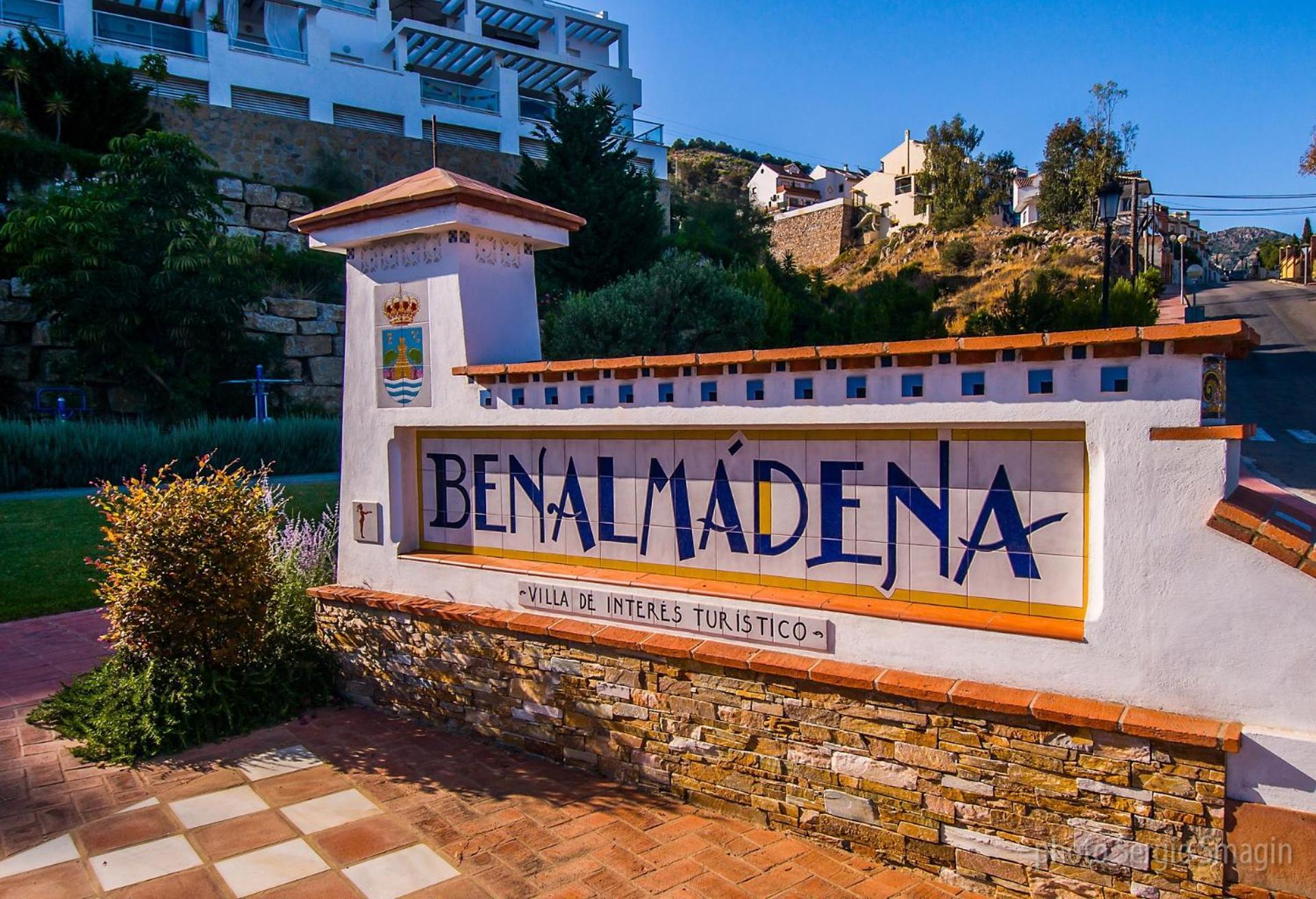714 Iris Apartamento - Vista Al Mar - Cerca De Tren, Restaurantes, Tiendas - Playa A 10 Min Caminando Benalmadena Bagian luar foto